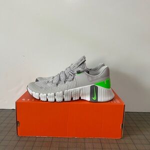 Nike Free Metcon 5 ‘Iron Ore Green Strike’